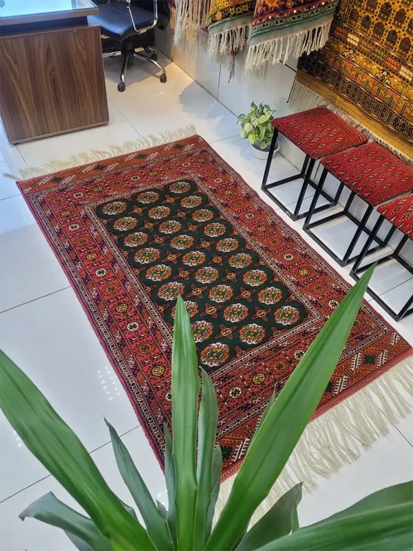 فرش دستباف ترکمنی ماری گول طرح 105