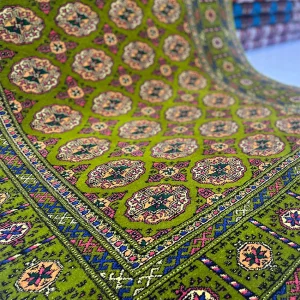 فرش دستباف ترکمنی ماری گول طرح 111