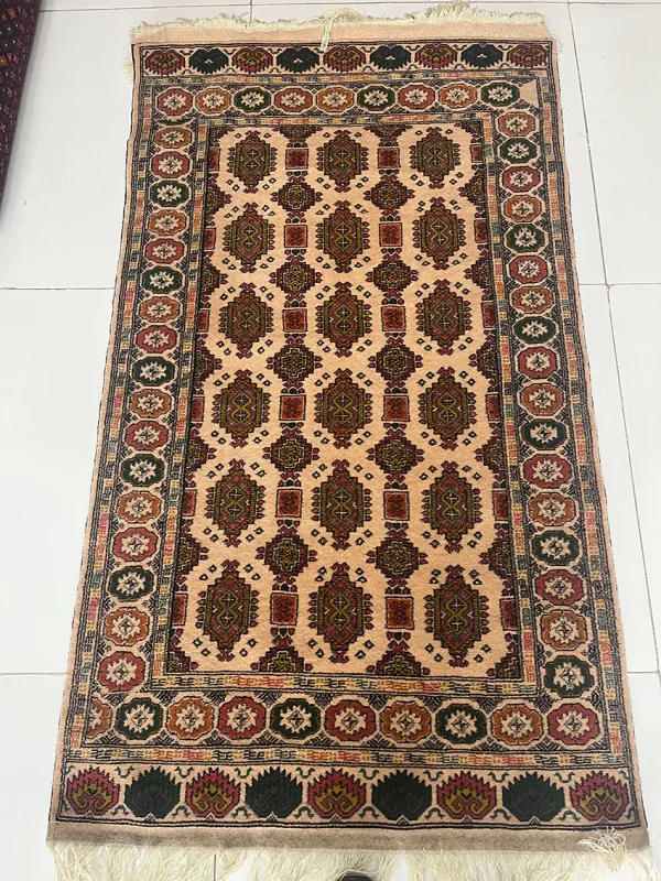 فرش دستباف چوچه گول طرح 104