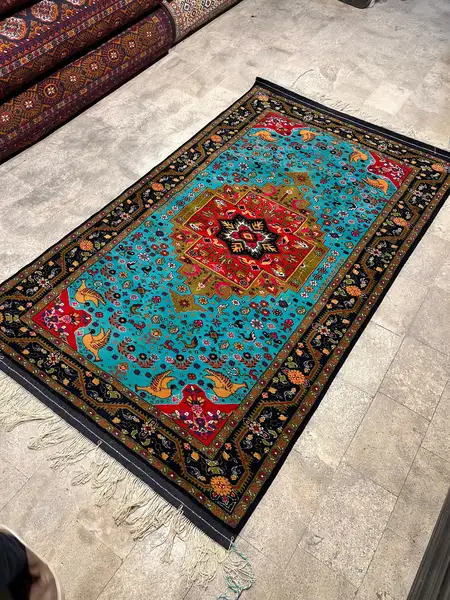 فرش دستباف ترکمنی قشقایی