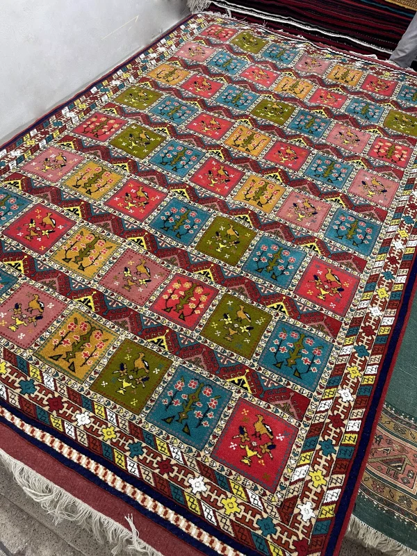 فرش دستباف خشتی بختیاری طرح 103 سایز ۲×۳ متر
