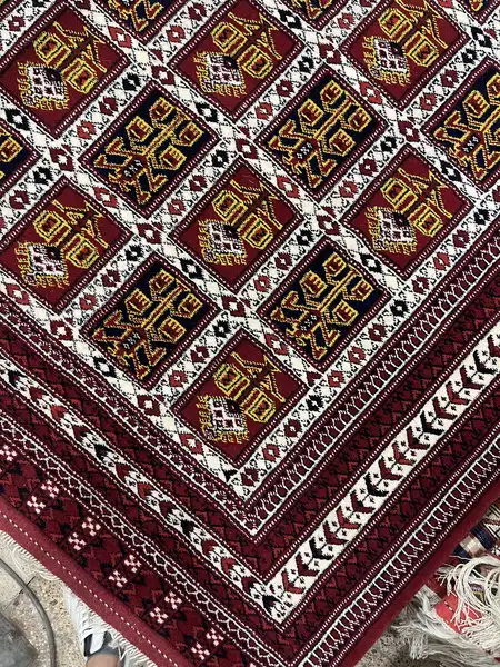 فرش دستباف ترکمنی خشتی