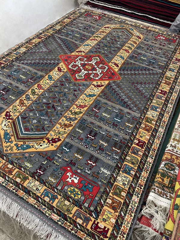 فرش دستباف قشقایی طرح 124 سایز ۲×۳ متر
