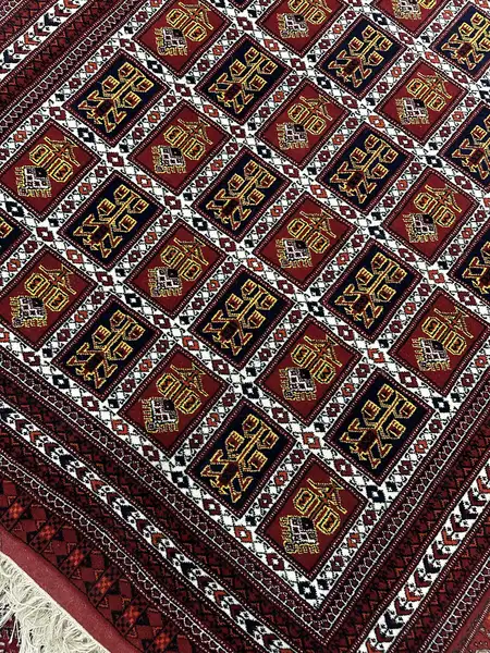 فرش دستباف ترکمنی خشتی گلدانی