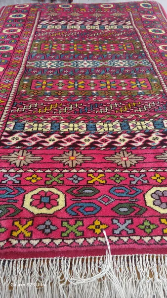 فرش دستباف ترکمنی محرمات